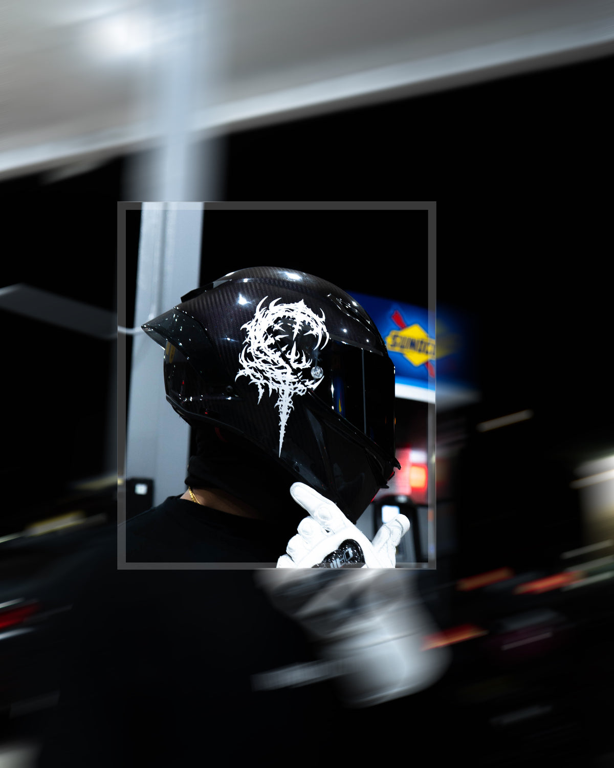 Thornsigil Helmet Decal applied on a build, Carbon lid · late fuel stop